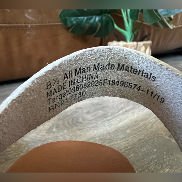 Universal Thread Nyla Ankle Strap Subtle Platform Sandals in White. Size 8.5 - Picture 6 of 7